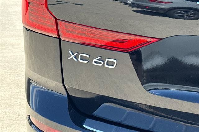 Certified 2024 Volvo XC60 B5 Plus w/ Protection Package Premier AWD/4WD image 30