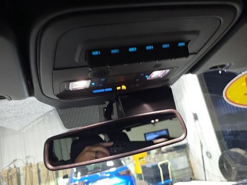 Used 2024 Ford Bronco Wildtrak image 15