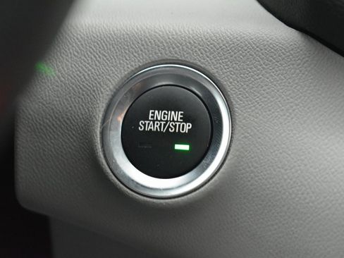 Used 2020 GMC Terrain SLE image 14