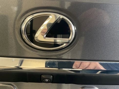 Used 2020 Lexus ES 350 w/ Premium Package image 10