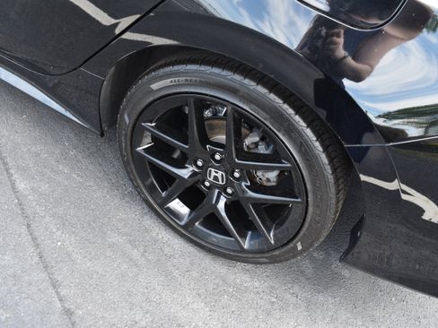 Certified 2025 Honda Civic Sport image 11