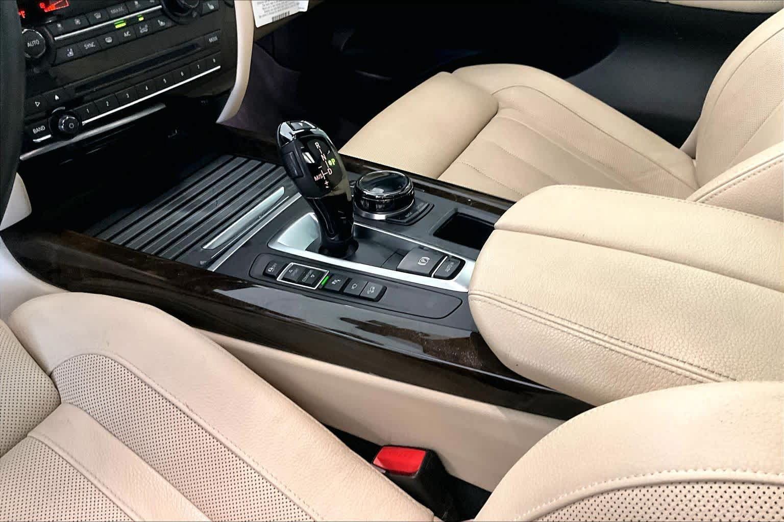 Used 2017 BMW X5 xDrive50i AWD/4WD image 15