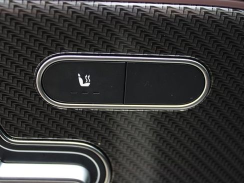 Used 2024 Mercedes-Benz GLA 35 AMG 4MATIC image 4