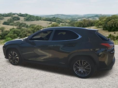 Used 2021 Lexus UX 250h AWD/4WD image 7