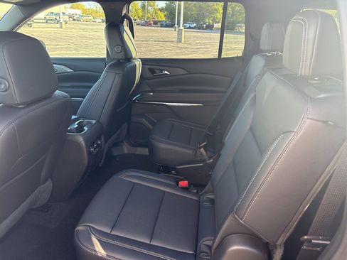 New 2026 Chevrolet Traverse LT w/ Driver Confidence Package image 23