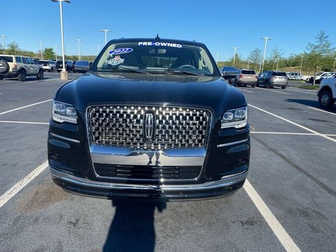 Used 2022 Lincoln Navigator Black Label AWD/4WD image 2
