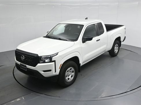 Used 2022 Nissan Frontier S w/ Technology Package image 29