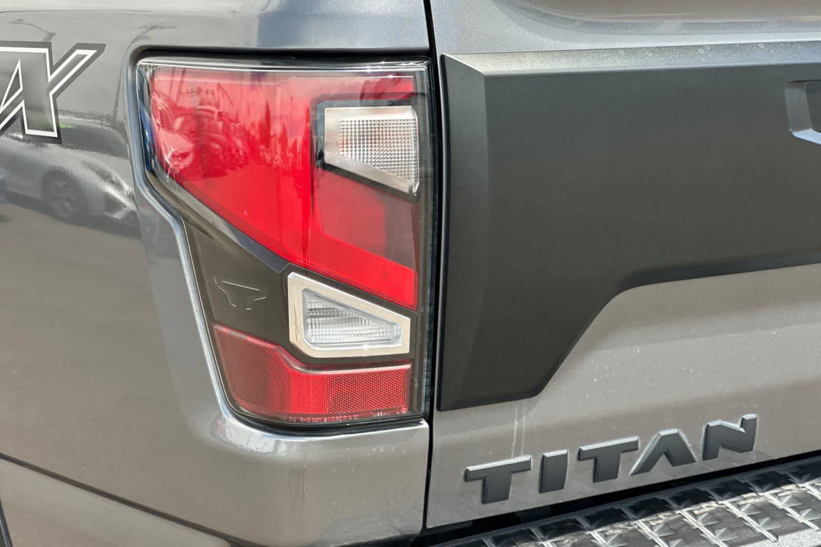 Used 2024 Nissan Titan PRO-4X w/ Pro-4x Utility Package AWD/4WD image 31