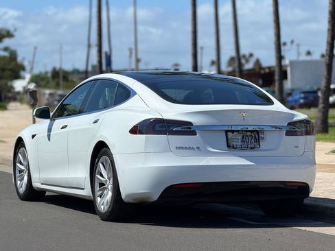 Used 2017 Tesla Model S 75 image 2