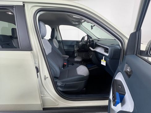 New 2025 Ford Maverick XLT image 6