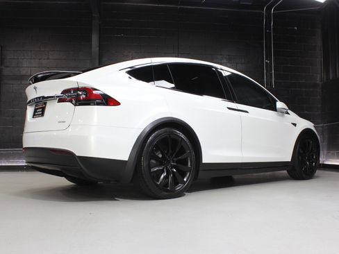 Used 2017 Tesla Model X 100D image 90