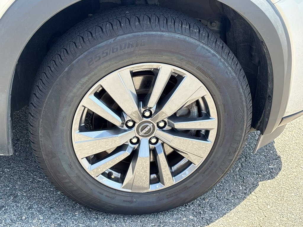 Used 2024 Nissan Pathfinder SV FWD image 4