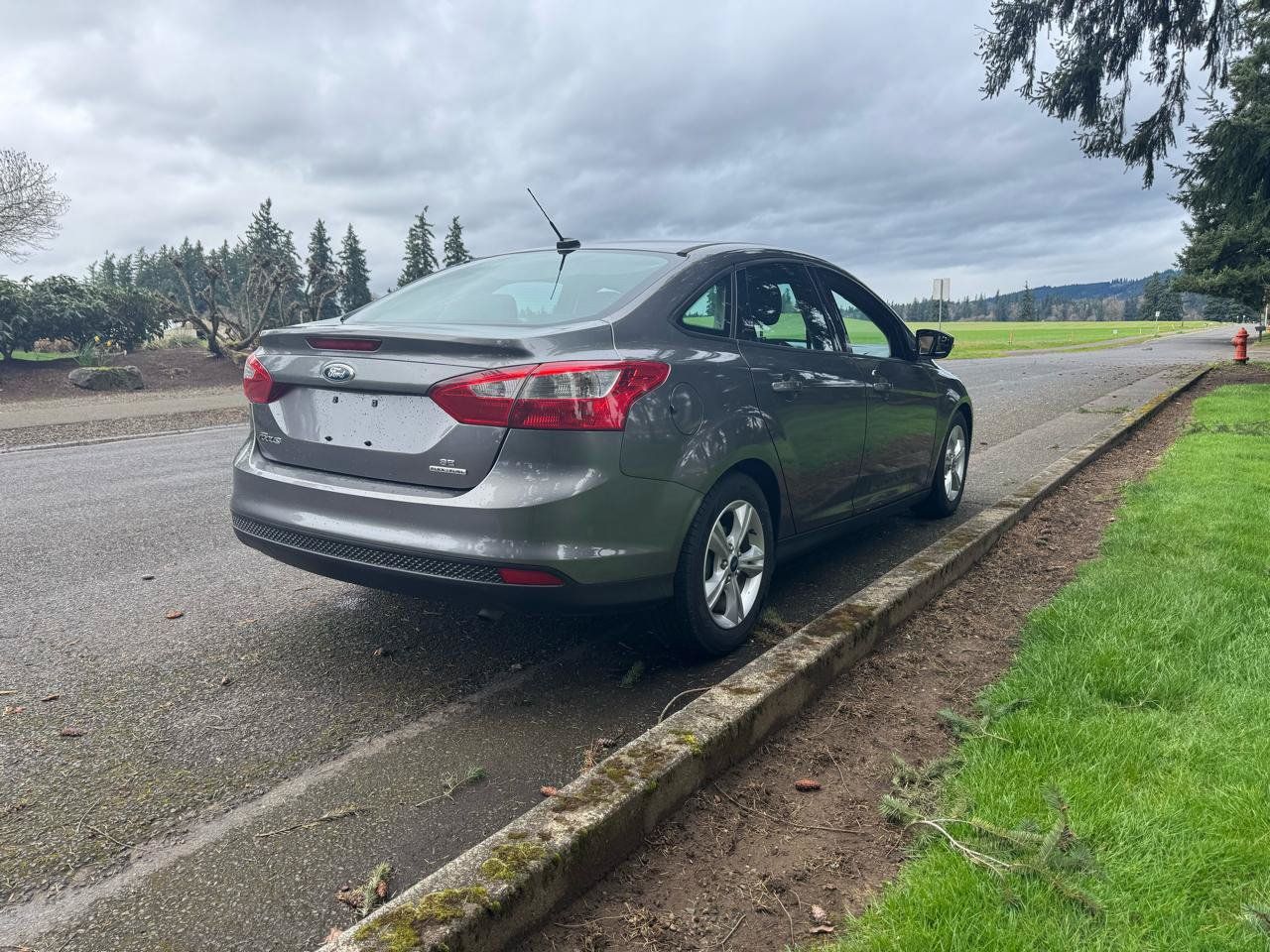 Used 2014 Ford Focus SE FWD image 5