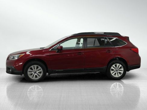 Used 2016 Subaru Outback 2.5i Premium image 2