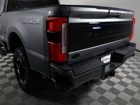 Used 2025 Ford F250 Platinum w/ Tremor Off-Road Package image 58