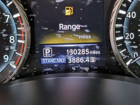 Used 2019 INFINITI Q50 Luxe image 16