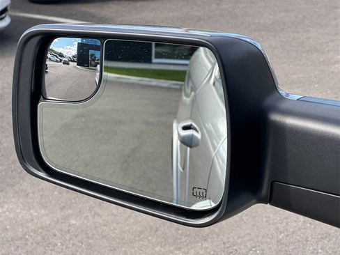 Used 2021 RAM 1500 Laramie image 9