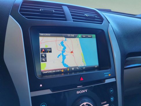 Used 2015 Ford Explorer Limited w/ Equipment Group 301A image 9