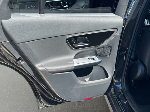 Certified 2026 Mercedes-Benz GLC 350e 4MATIC image 12