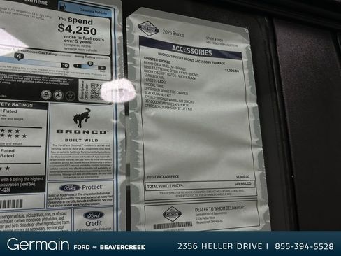 New 2025 Ford Bronco 4-Door image 28