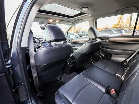 Used 2017 Subaru Outback 3.6R Limited image 39