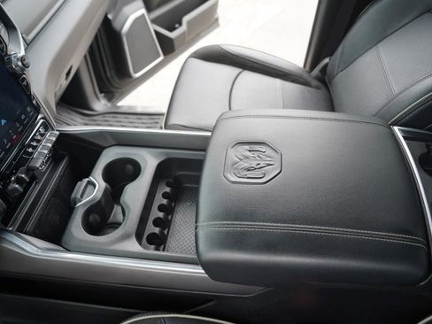 Used 2022 RAM 3500 Laramie AWD/4WD image 21