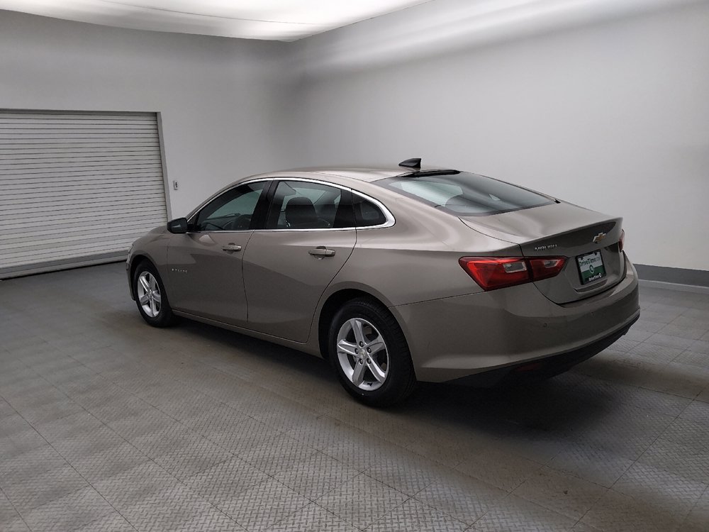 Used 2025 Chevrolet Malibu LS FWD image 3