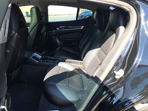 Used 2016 Porsche Panamera S RWD image 16