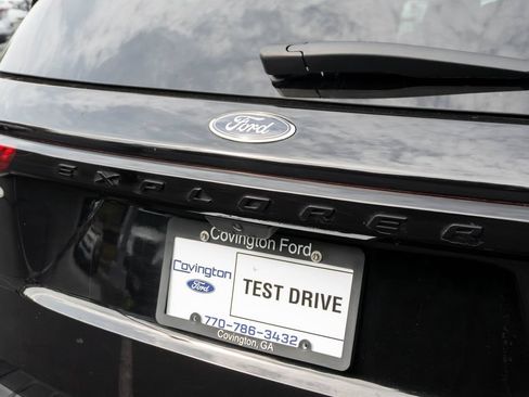 Used 2025 Ford Explorer ST-Line RWD image 13