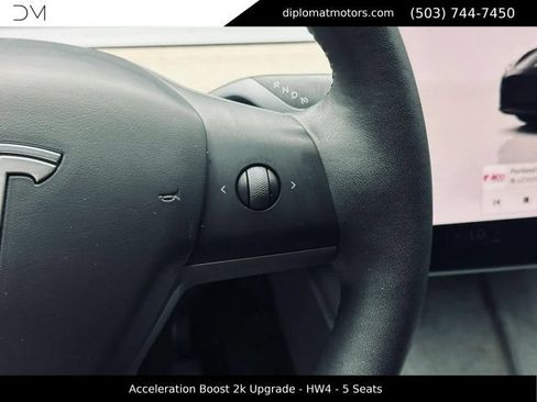 Used 2023 Tesla Model Y Long Range AWD/4WD image 30