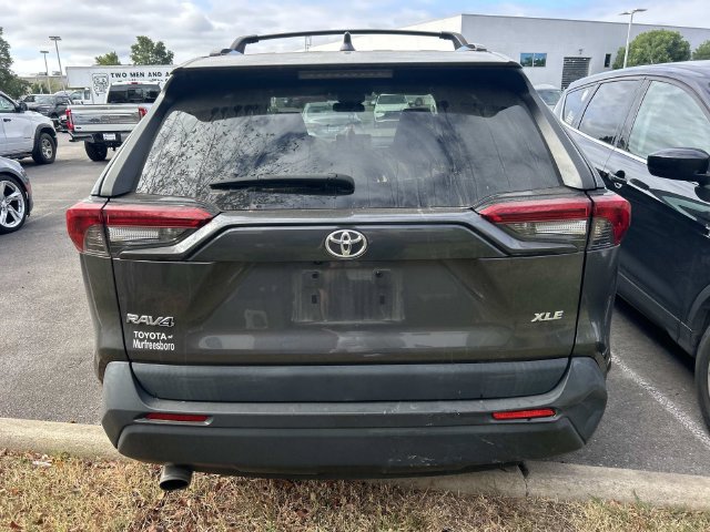 Used 2021 Toyota RAV4 XLE w/ Convenience Package FWD image 7