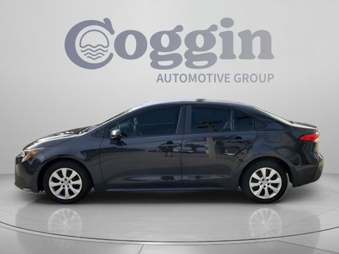 Used 2024 Toyota Corolla LE FWD image 3