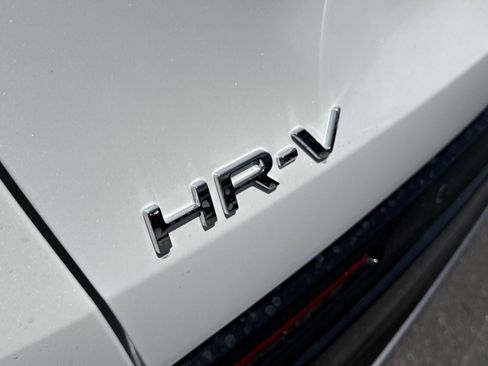 New 2026 Honda HR-V EX-L image 6