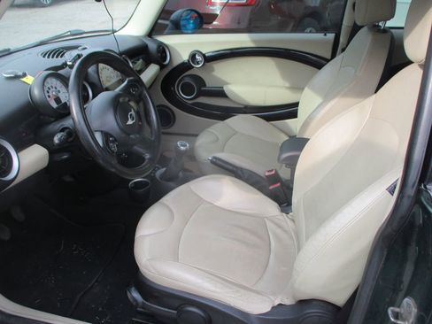 Used 2011 MINI Cooper Hardtop image 9