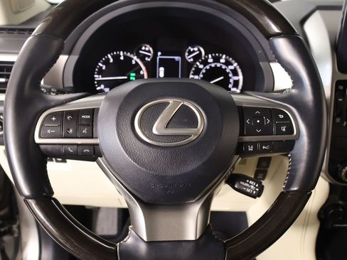 Used 2023 Lexus GX 460 Premium image 3