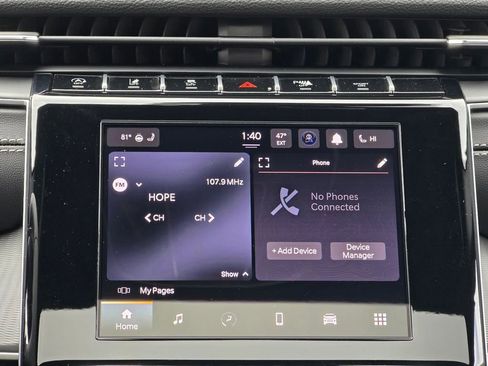 New 2025 Jeep Grand Cherokee Altitude image 13