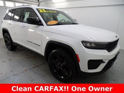 Used 2023 Jeep Grand Cherokee Altitude