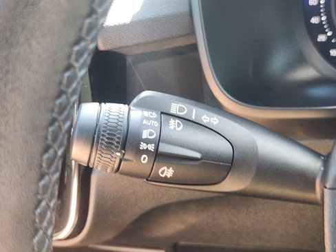 Certified 2023 Volvo C40 P8 Recharge Ultimate AWD/4WD image 34