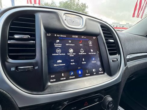 Used 2019 Chrysler 300 Touring w/ Sport Appearance Package RWD image 27