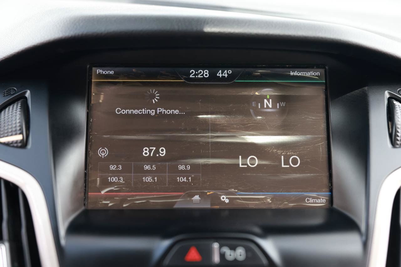 Used 2012 Ford Focus SEL FWD image 34
