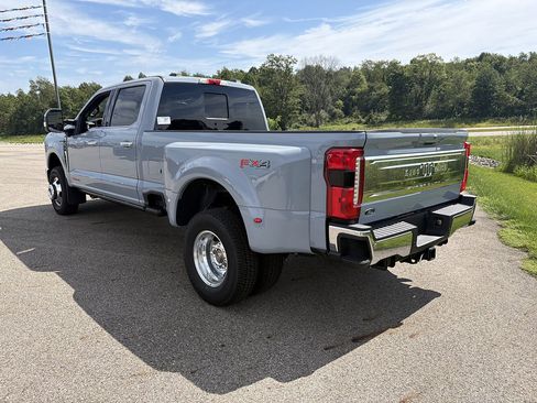 New 2026 Ford F350 King Ranch w/ Chrome Package AWD/4WD image 3