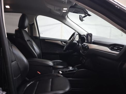 Used 2022 Ford Escape SEL AWD/4WD image 9