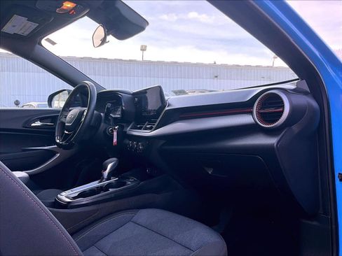 Used 2024 Chevrolet Trax RS w/ Driver Confidence Package image 14