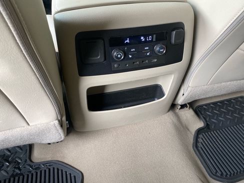Used 2019 GMC Yukon XL Denali w/ Denali Ultimate Package AWD/4WD image 25