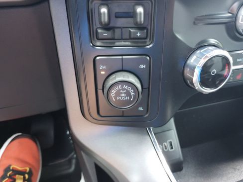 Used 2025 Ford F150 XLT w/ Equipment Group 302A MID AWD/4WD image 29