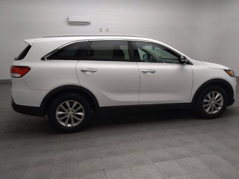 Used 2016 Kia Sorento LX FWD image 10