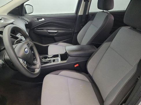 Used 2017 Ford Escape SE w/ Equipment Group 201A image 17