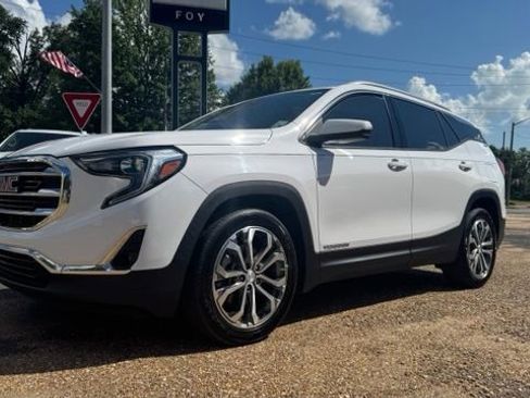 Used 2020 GMC Terrain SLT w/ Preferred Package FWD image 1
