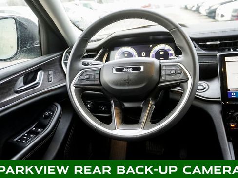 Used 2023 Jeep Grand Cherokee Limited w/ Luxury Tech Group II image 12