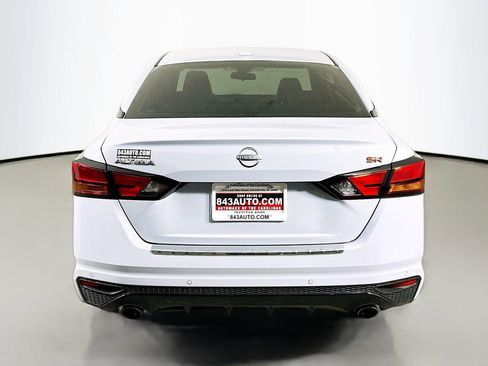 Used 2023 Nissan Altima 2.5 SR FWD image 6